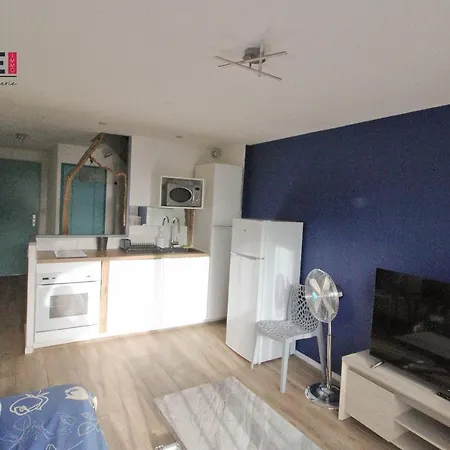 La - 6 Couchages Apartment